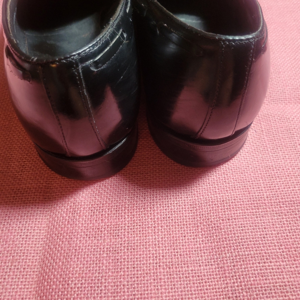 Bostonian Footsaver High Gloss Loafers - Picture 5 of 8